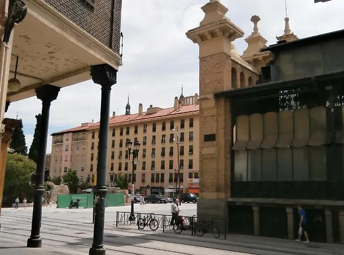 Junto Al Pilar Apartment *